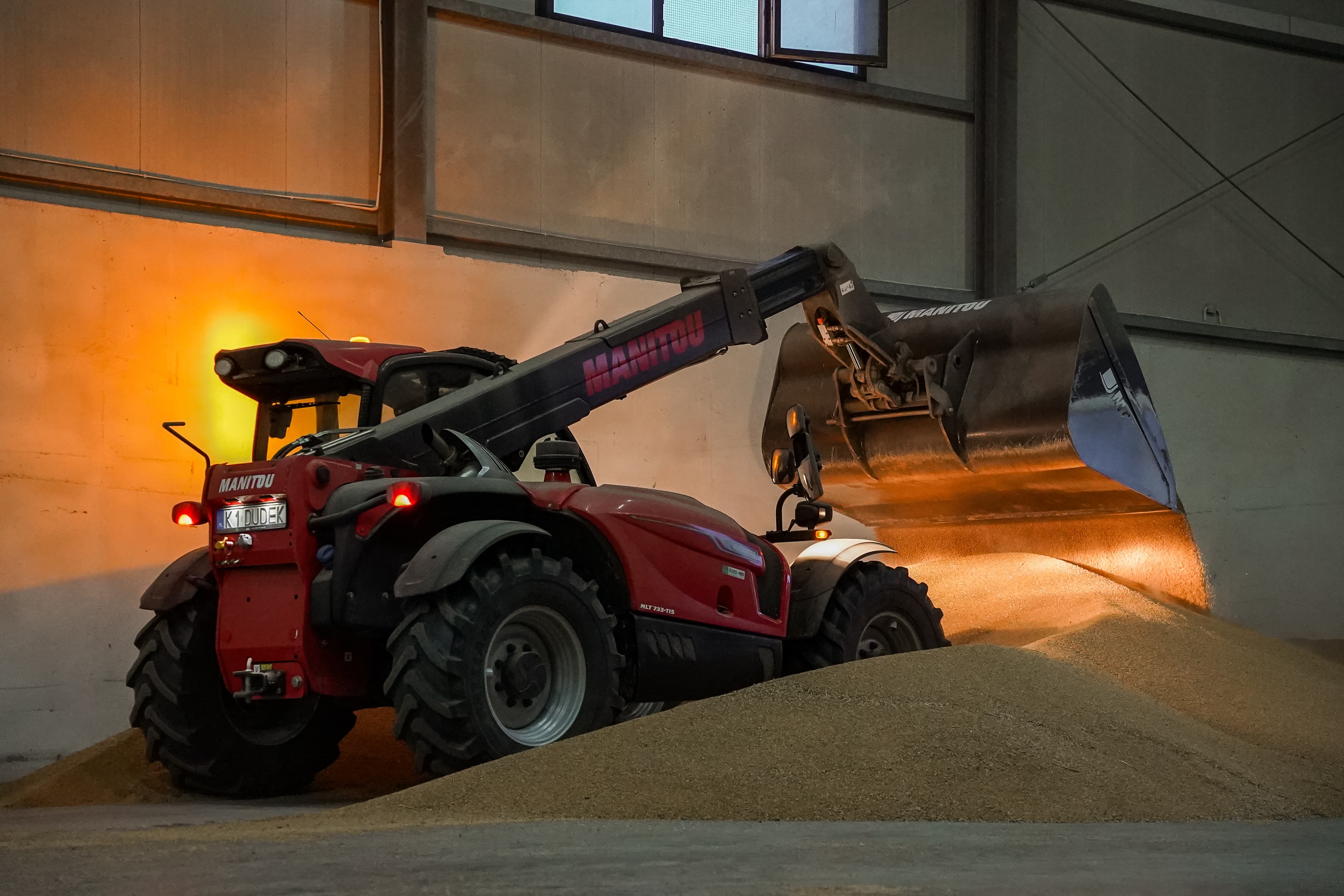 Company telehandler machinery